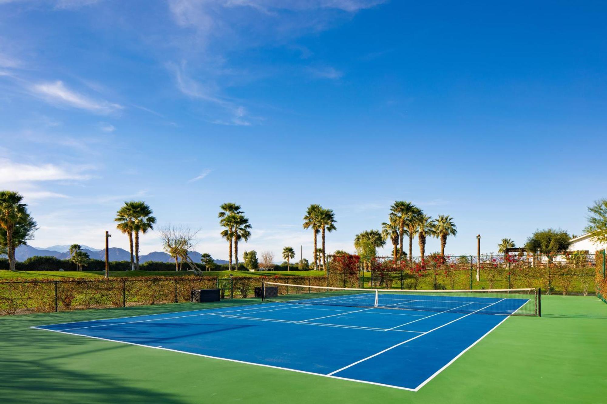 Buena Vista By Avantstay Massive Outdoor Oasis W Pool Spa Firepit La Quinta Exterior foto
